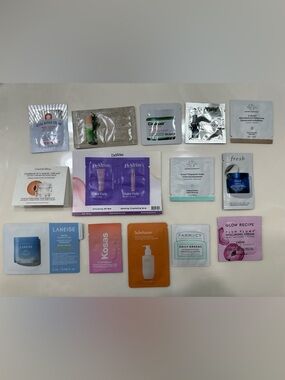 🌻 2/$10 Assorted skincare sample pack bundle